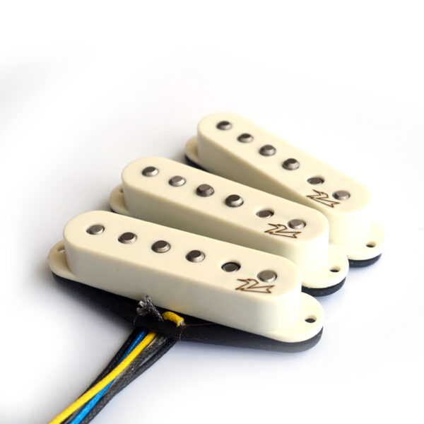 Fuzzy Duck™ Gold Series Single Coil Pickups for Stratocasters (Vintage White Full Set) | Guitar Anatomy